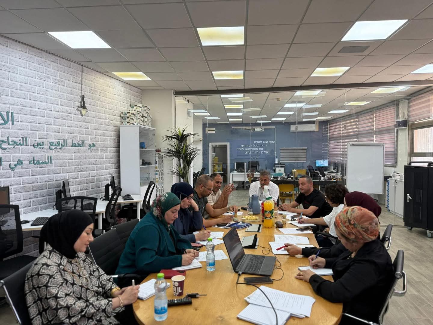 You are currently viewing رهط تستعد لإطلاق “مركز الوالدية” – برنامج اجتماعي للنهوض بالأسرة